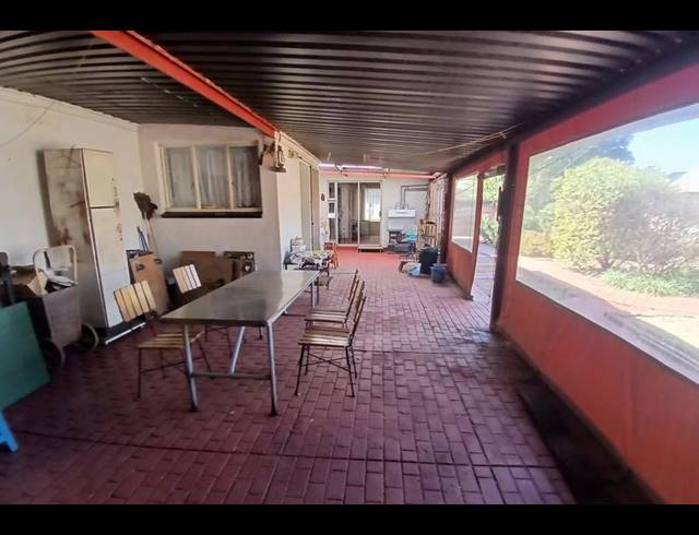 4 BEDROOM HOUSE FOR SALE IN RONDEBULT